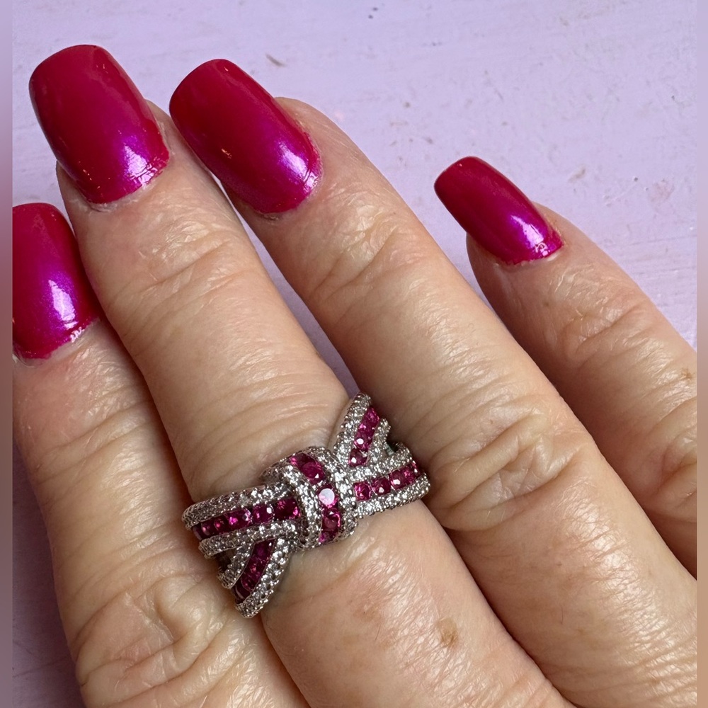 🌺Elegant Silver and Pink Bow Ring🌺